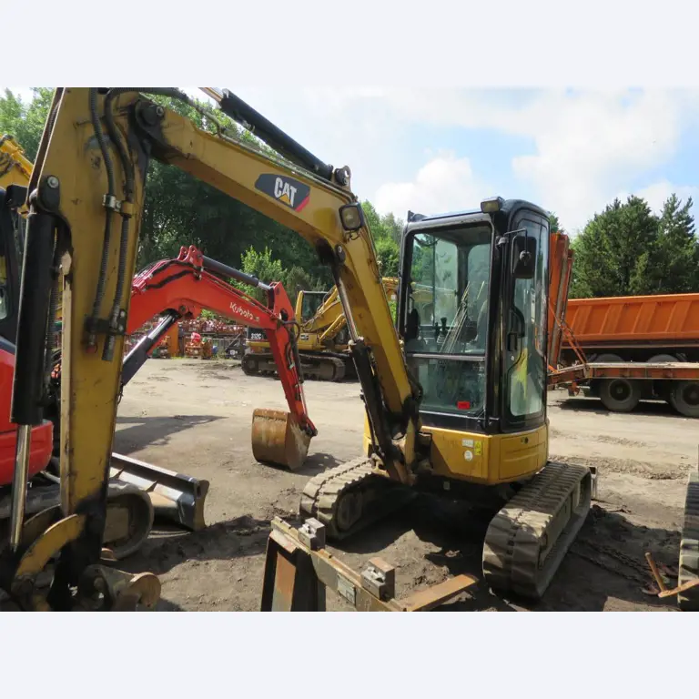 well-maintained construction machinery, equipment and vehicles-1
