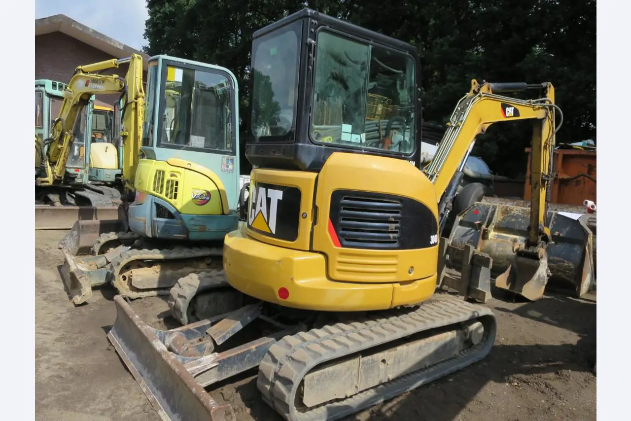well-maintained construction machinery, equipment and vehicles-2