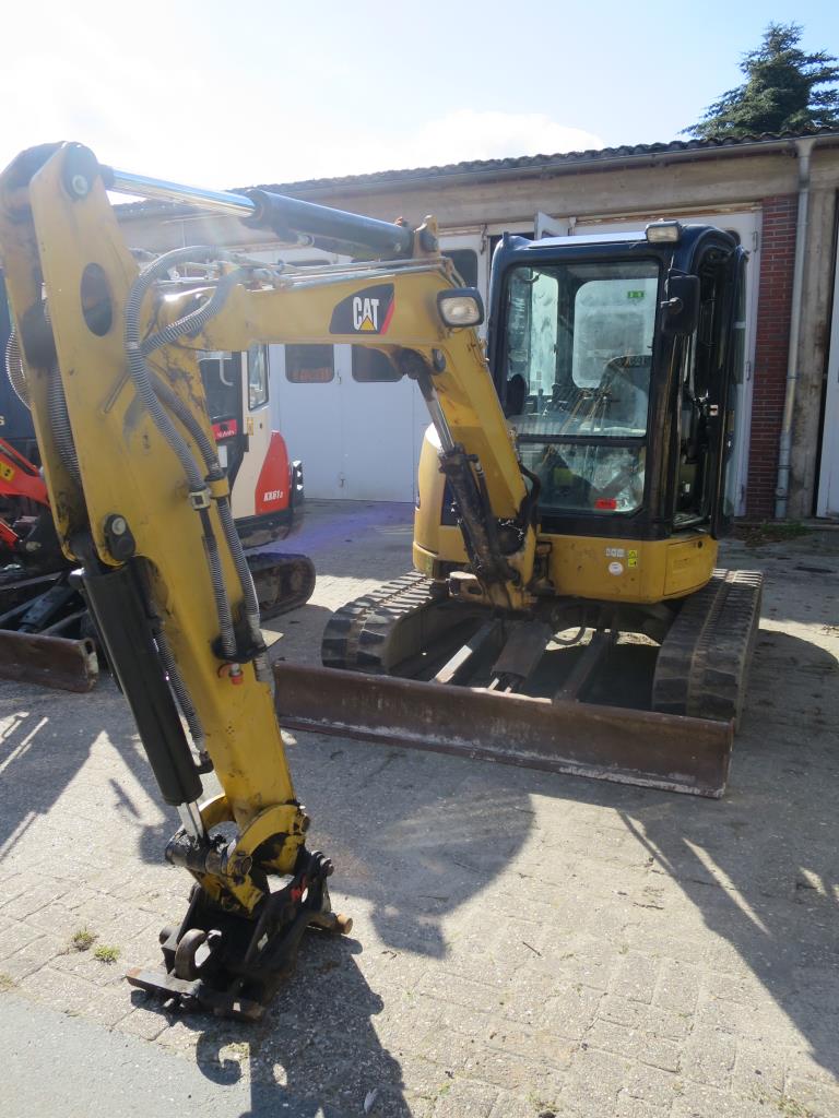 well-maintained construction machinery, equipment and vehicles-5