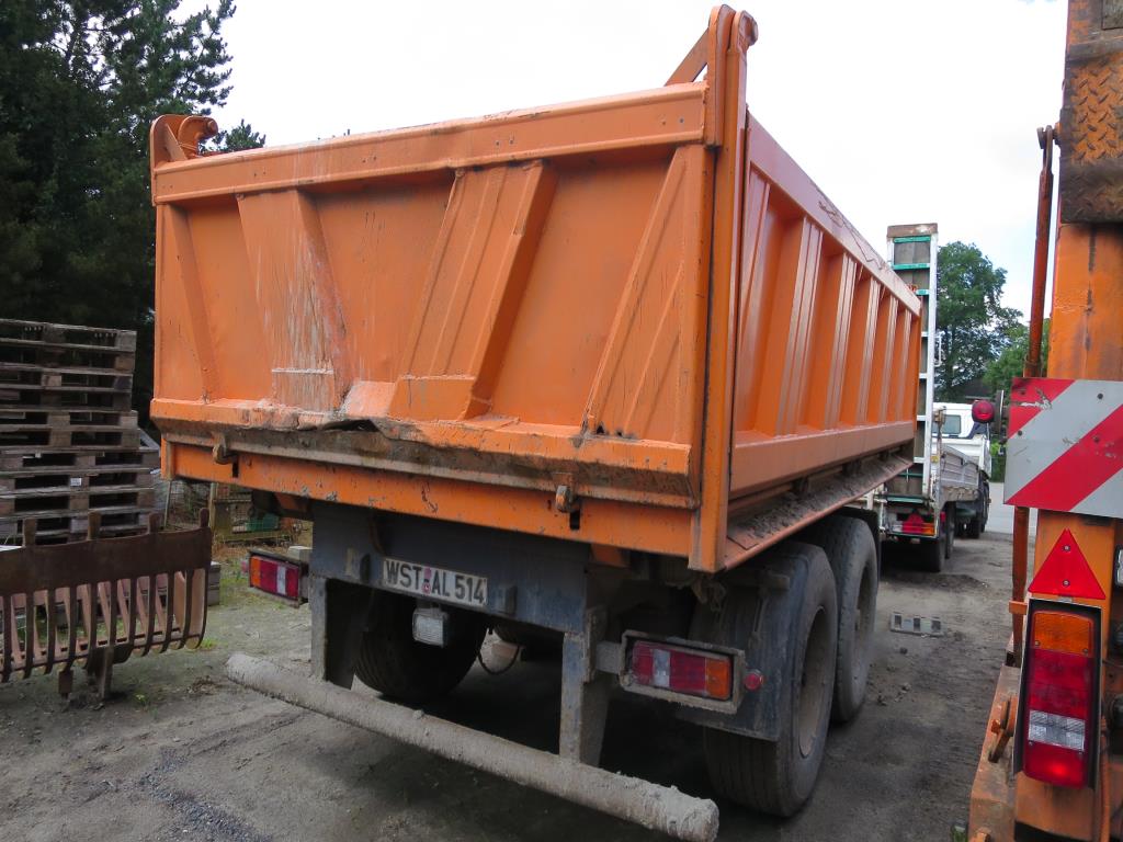 well-maintained construction machinery, equipment and vehicles-1