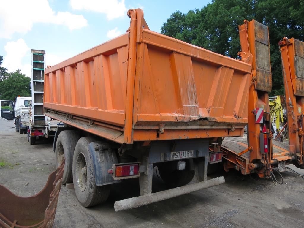 well-maintained construction machinery, equipment and vehicles-2