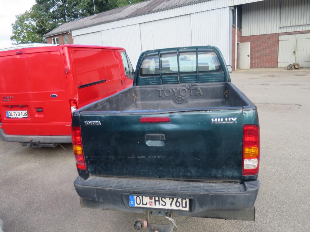 des machines de chantier entretenues, des accessoires pour machines de chantier ainsi que des véhicules-5