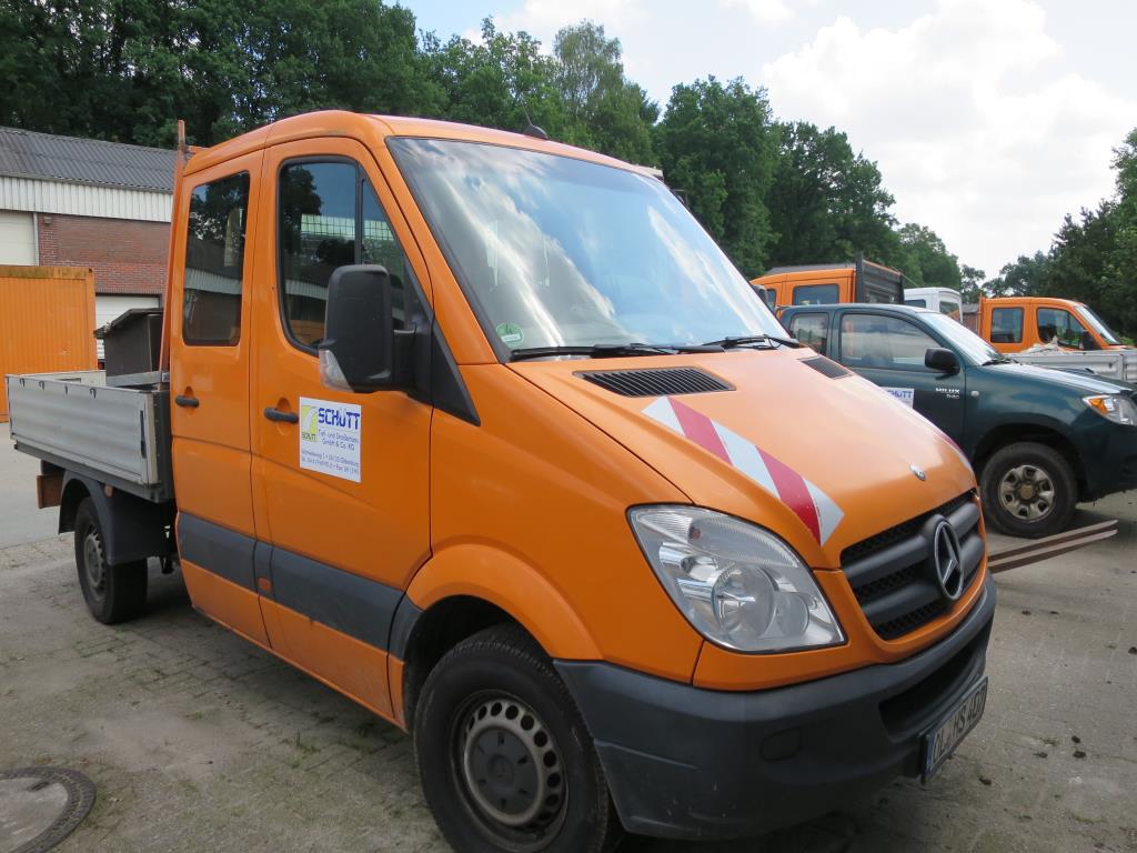 des machines de chantier entretenues, des accessoires pour machines de chantier ainsi que des véhicules-2