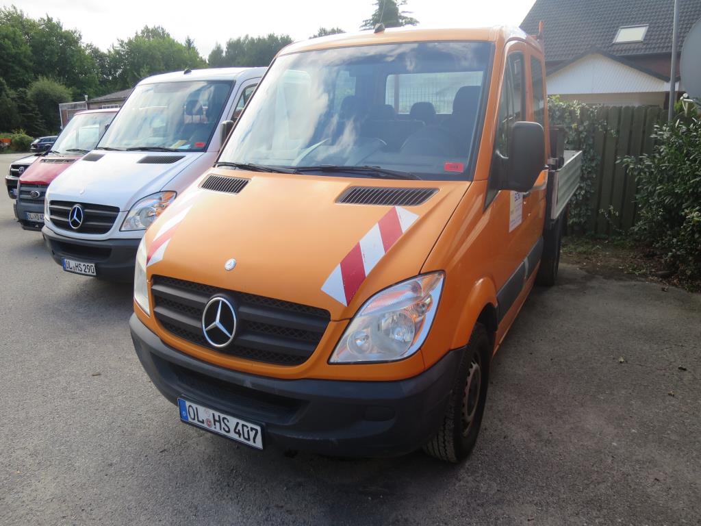 des machines de chantier entretenues, des accessoires pour machines de chantier ainsi que des véhicules-4