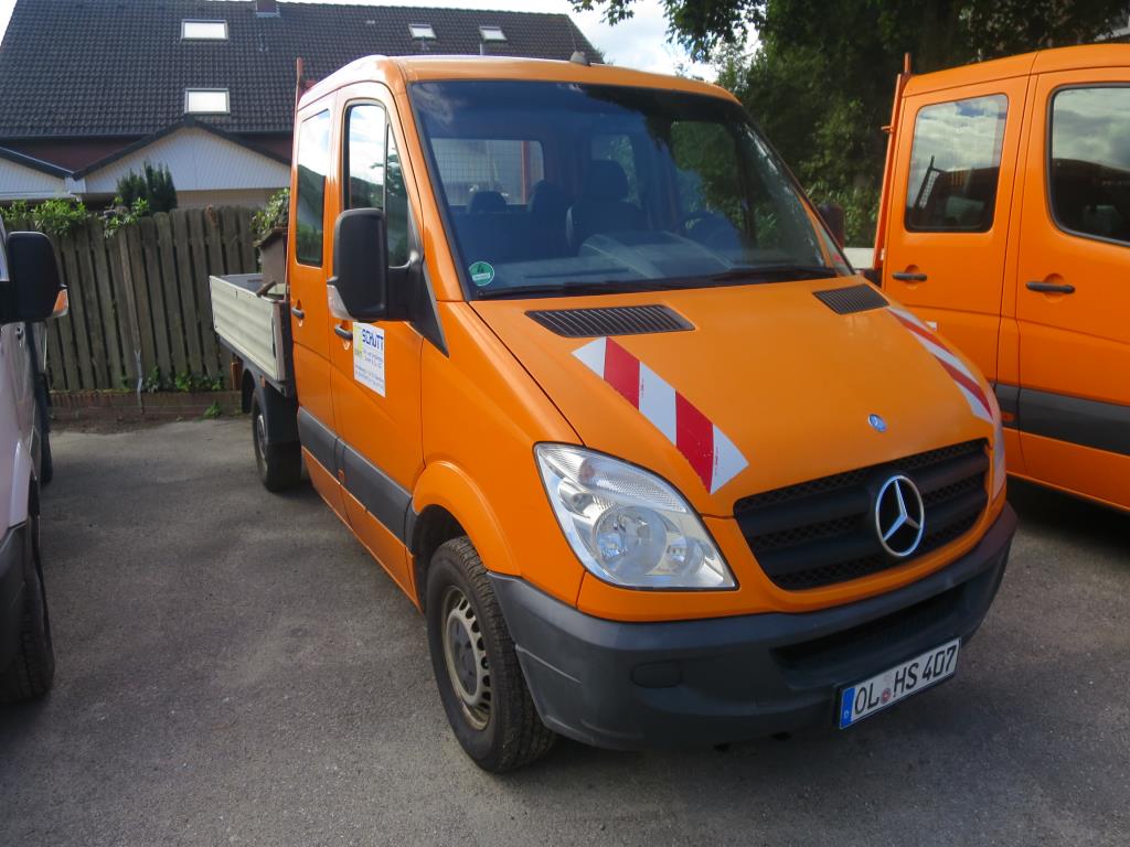 des machines de chantier entretenues, des accessoires pour machines de chantier ainsi que des véhicules-5