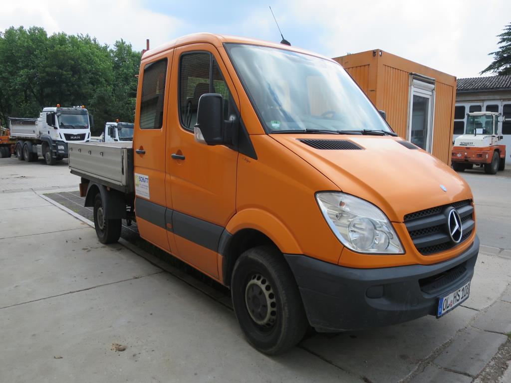 des machines de chantier entretenues, des accessoires pour machines de chantier ainsi que des véhicules-2