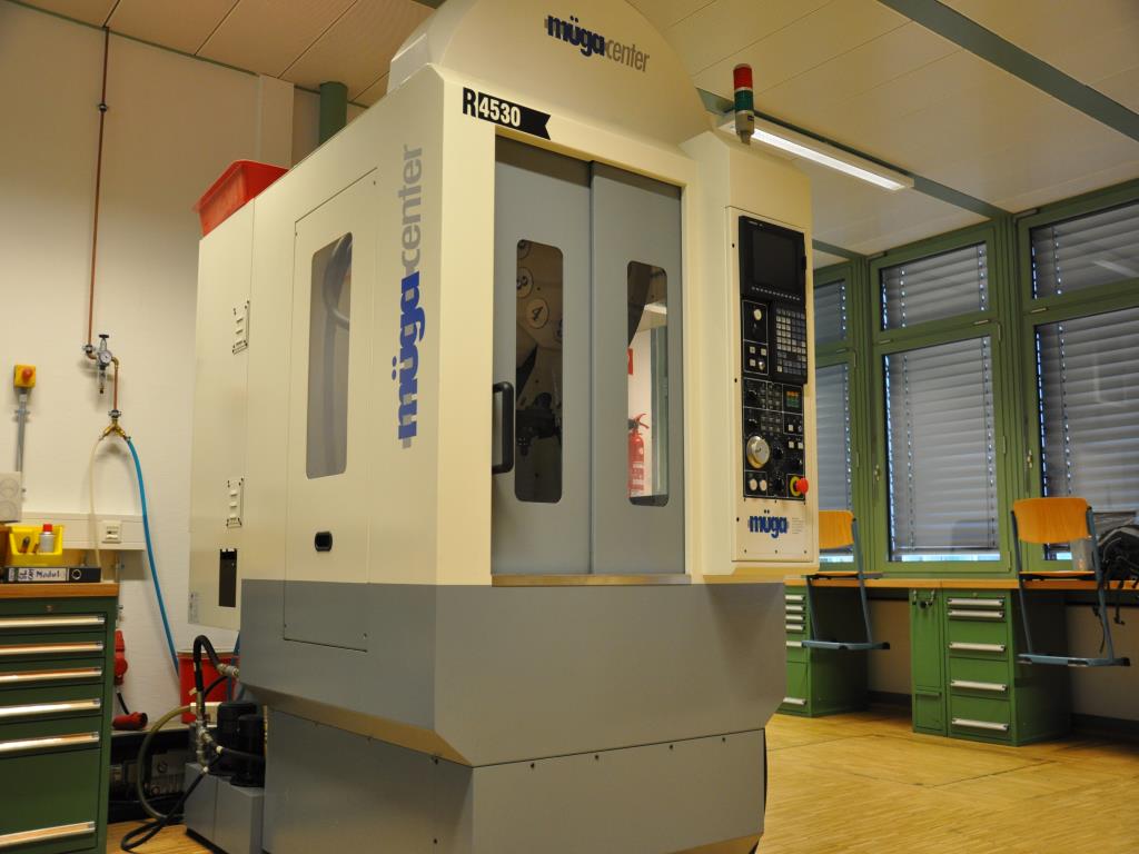 well-maintained workshop equipment-2