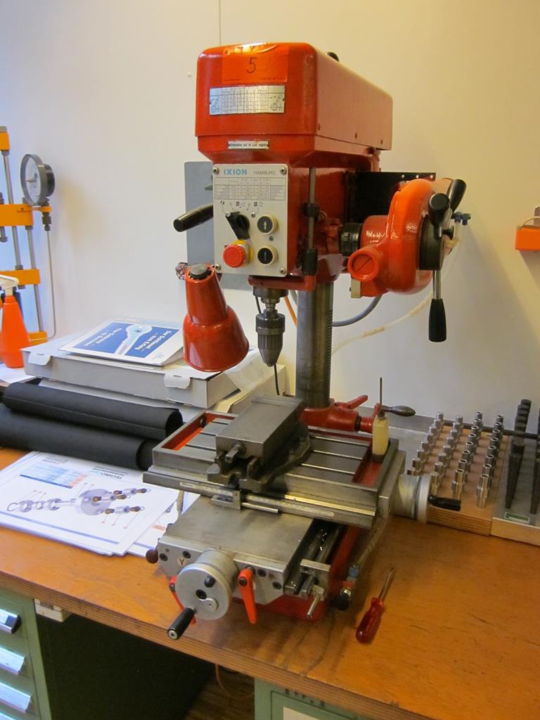 well-maintained workshop equipment-3