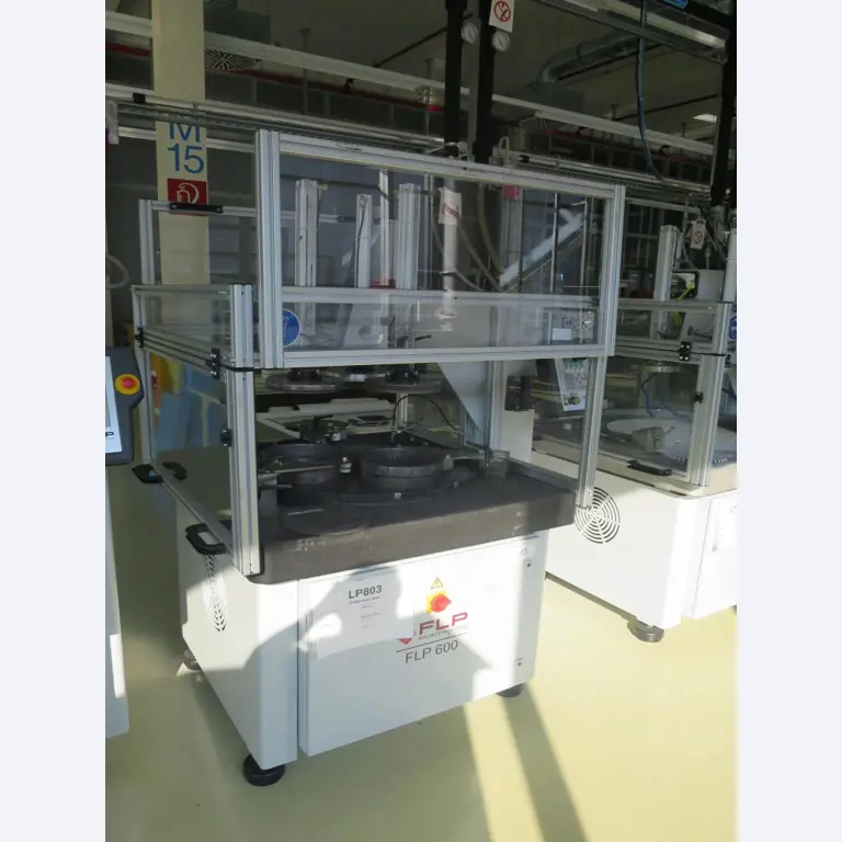 Laboratory, analysis and R & D equipment from a silicon production in the photovoltaic industry-1