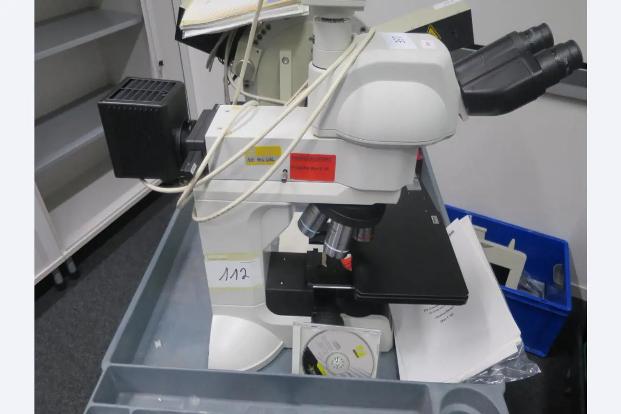 Laboratory, analysis and R & D equipment from a silicon production in the photovoltaic industry-1