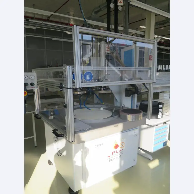 Laboratory, analysis and R & D equipment from a silicon production in the photovoltaic industry-1