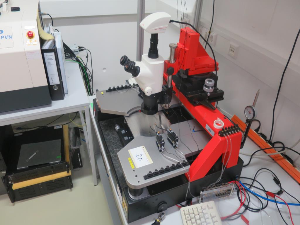 Labor, Analyse und F&E-Equipment aus einer Silliziumproduktion in der Photovoltaikindustrie-5