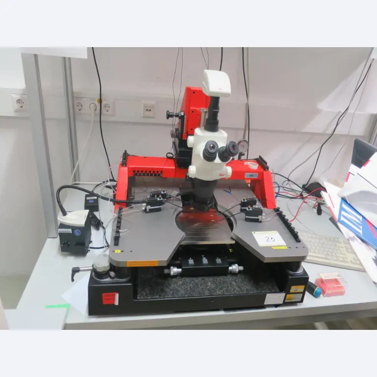Laboratory, analysis and R & D equipment from a silicon production in the photovoltaic industry-1