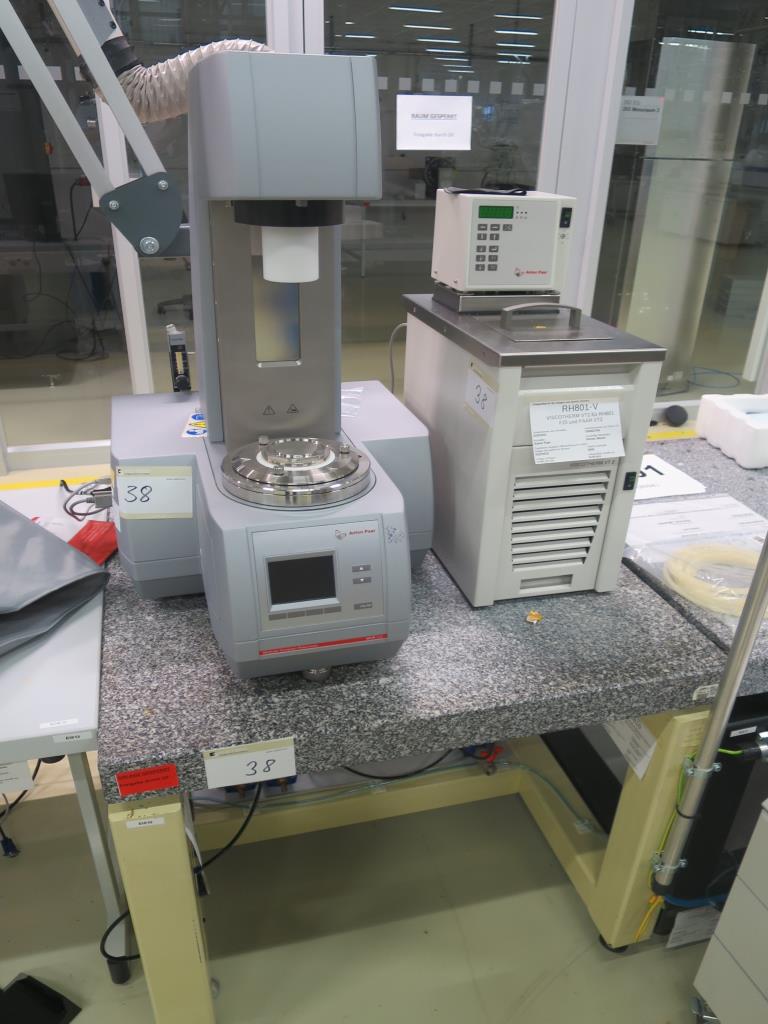 Laboratory, analysis and R & D equipment from a silicon production in the photovoltaic industry-1