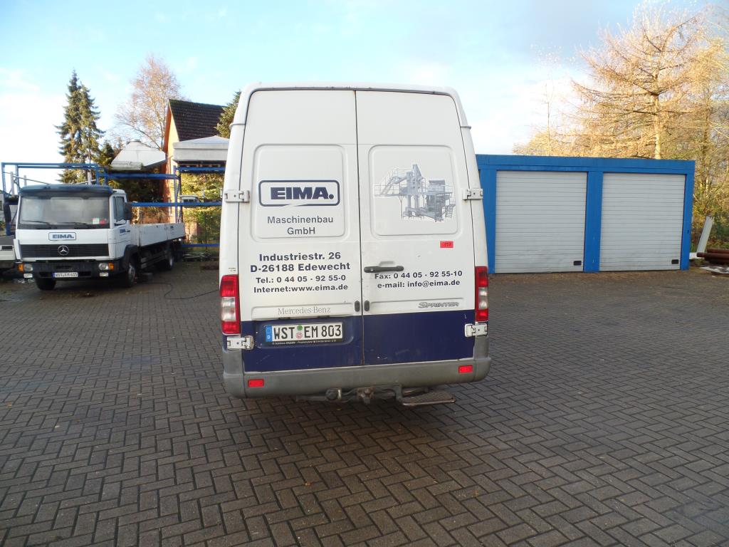 dobro vzdrževani stroji za obdelavo kovin.-3