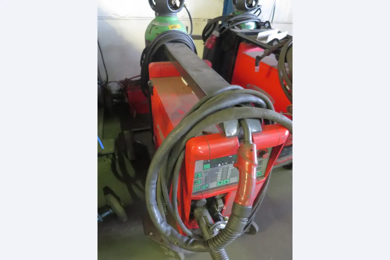 well-maintained metal working machines-1