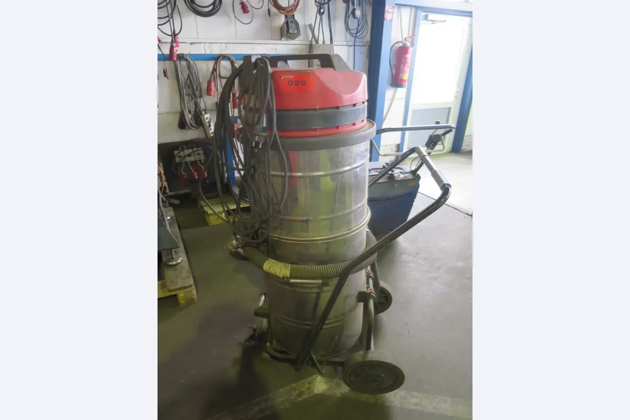 gepflegte Metallbearbeitungsmaschinen-1