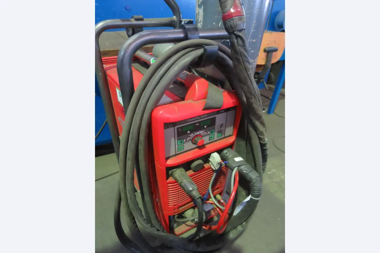 well-maintained metal working machines-2