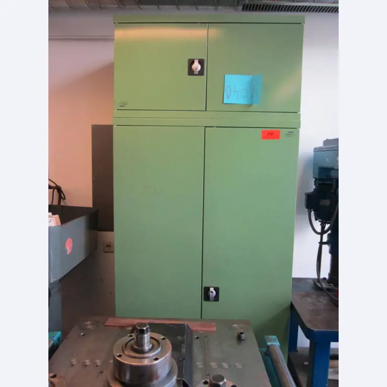 well-maintained workshop equipment -3
