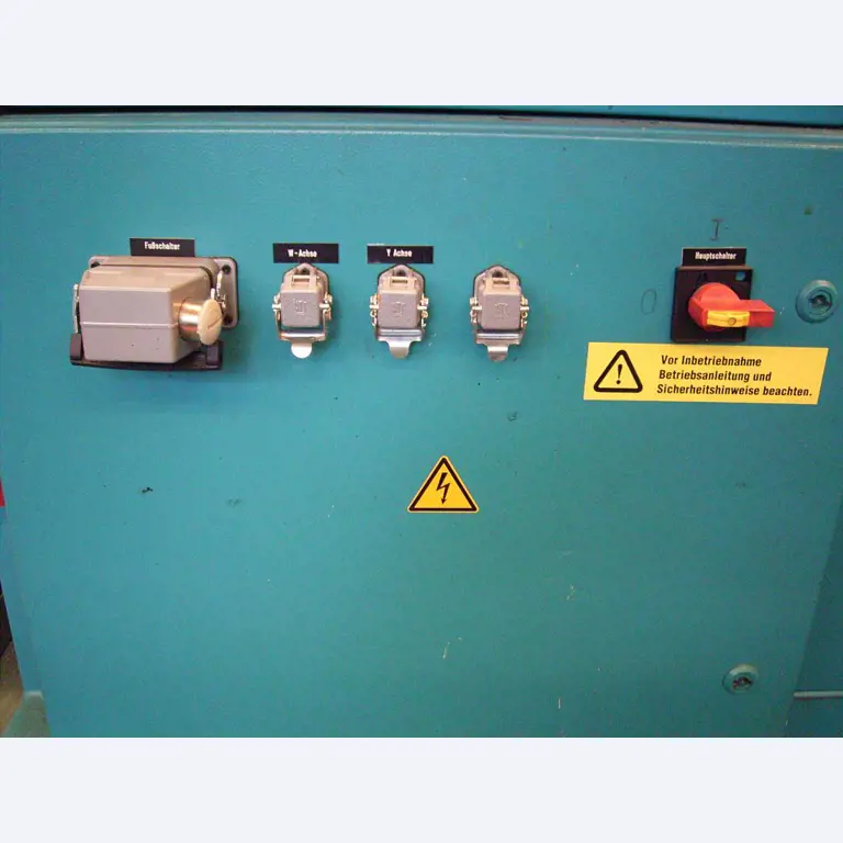 well-maintained workshop equipment -8