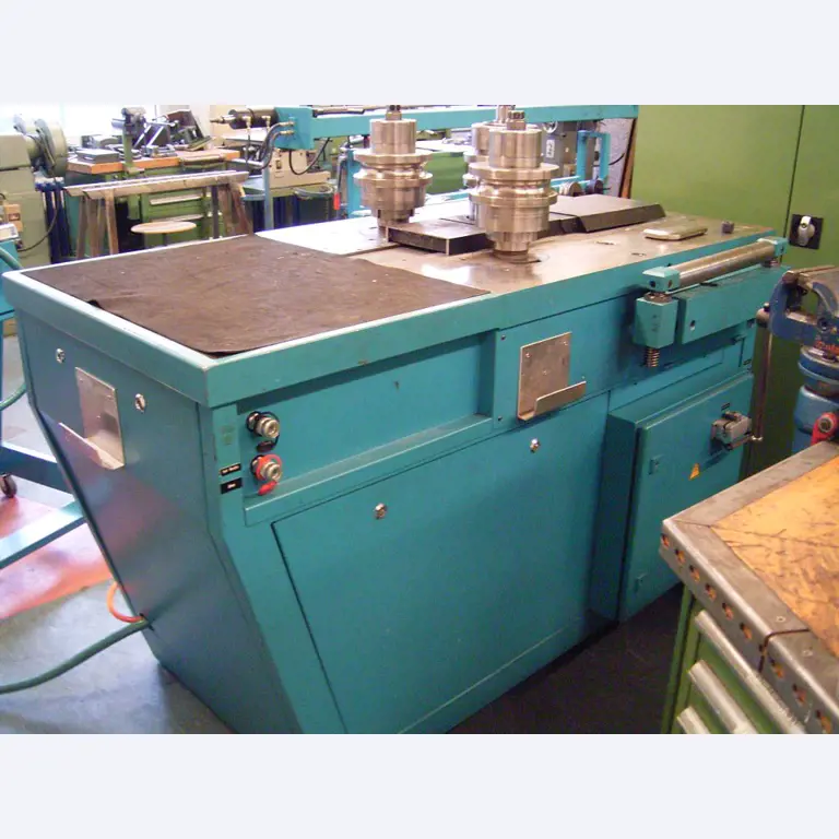 well-maintained workshop equipment -9