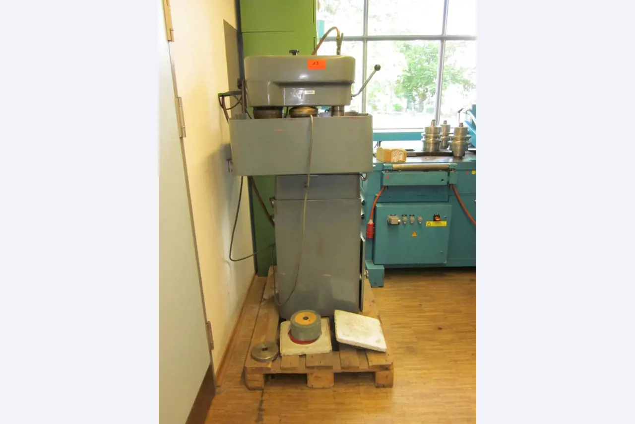 well-maintained workshop equipment -7