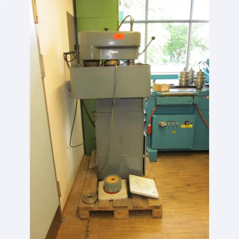 well-maintained workshop equipment -7