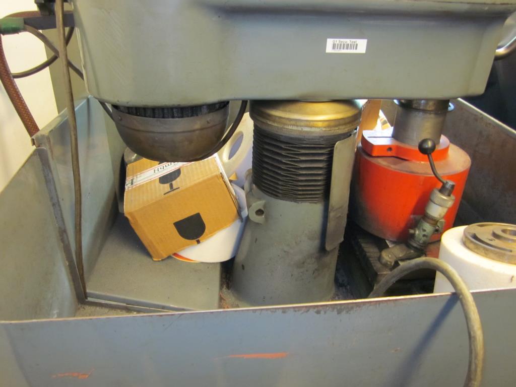 équipement d'atelier bien entretenu-4