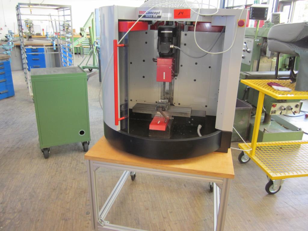 well-maintained workshop equipment -4