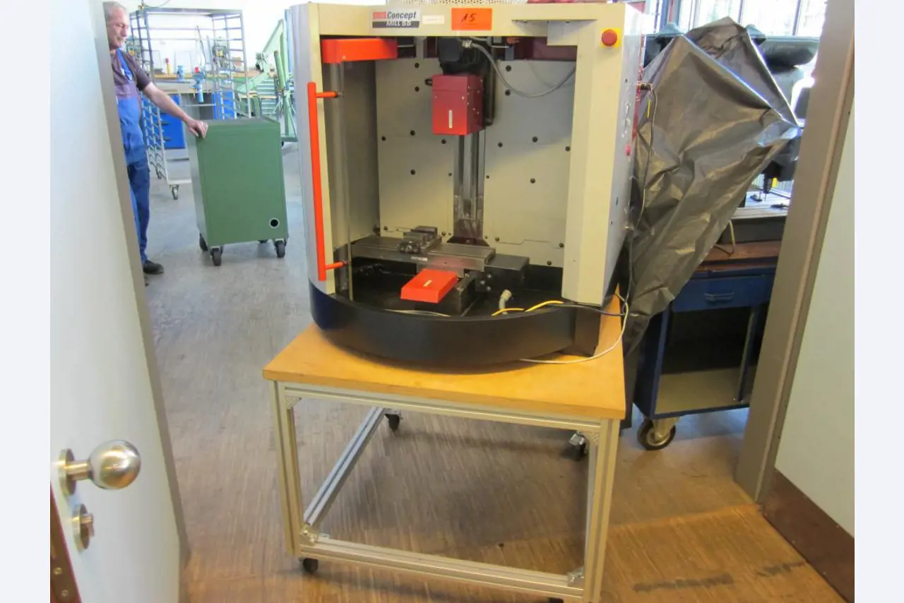 well-maintained workshop equipment -1