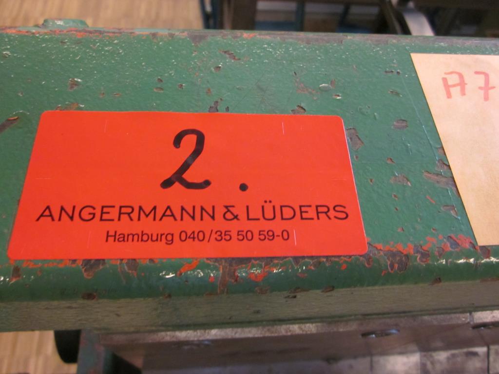 Dobro vzdrževana oprema v delavnici-2