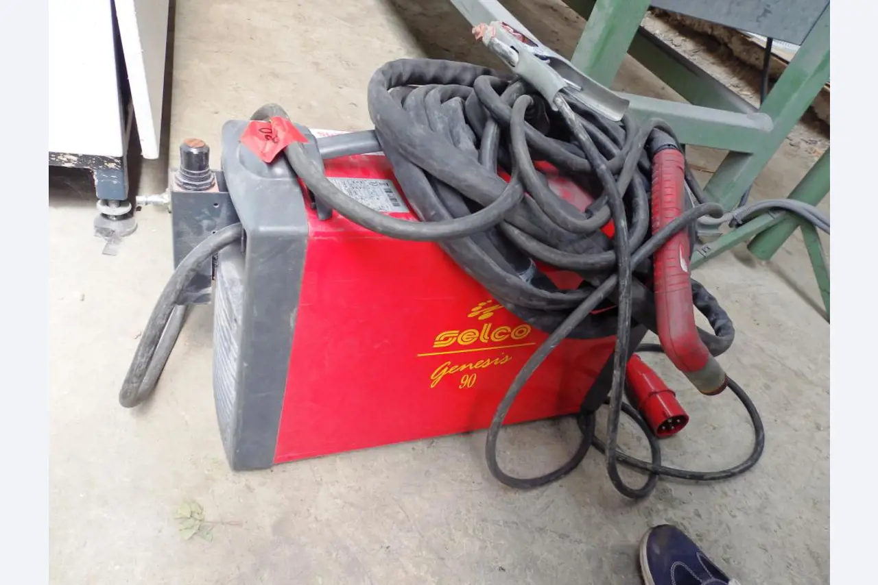 warehouse machinery -1