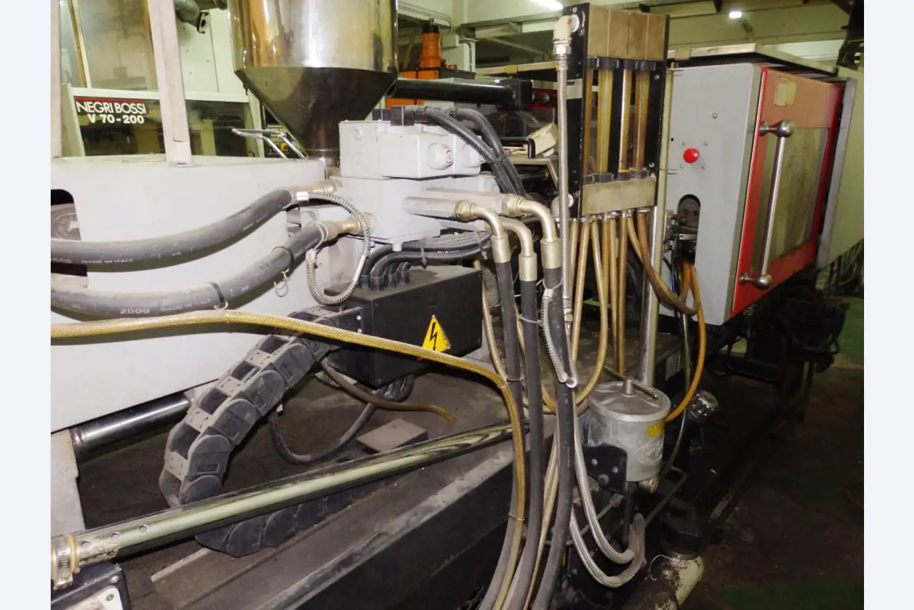 Molds and tool making machinery-6