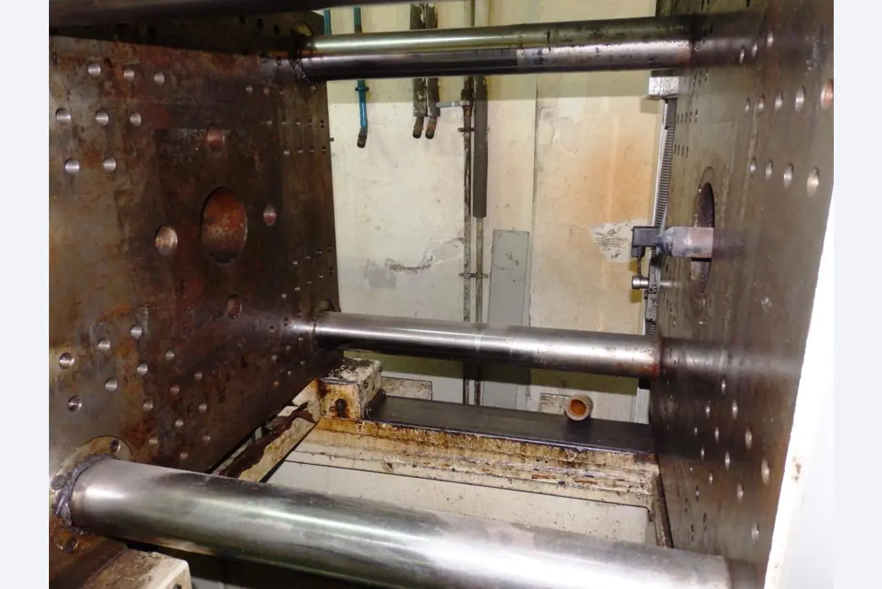 Molds and tool making machinery-4