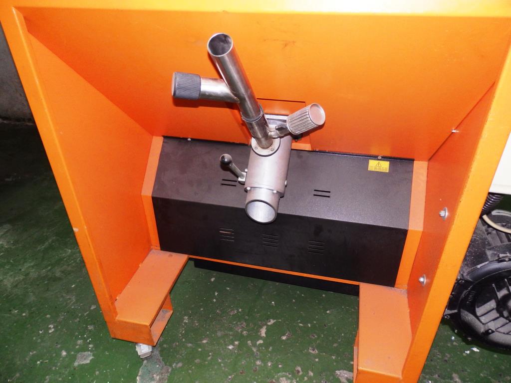 Molds and tool making machinery-2