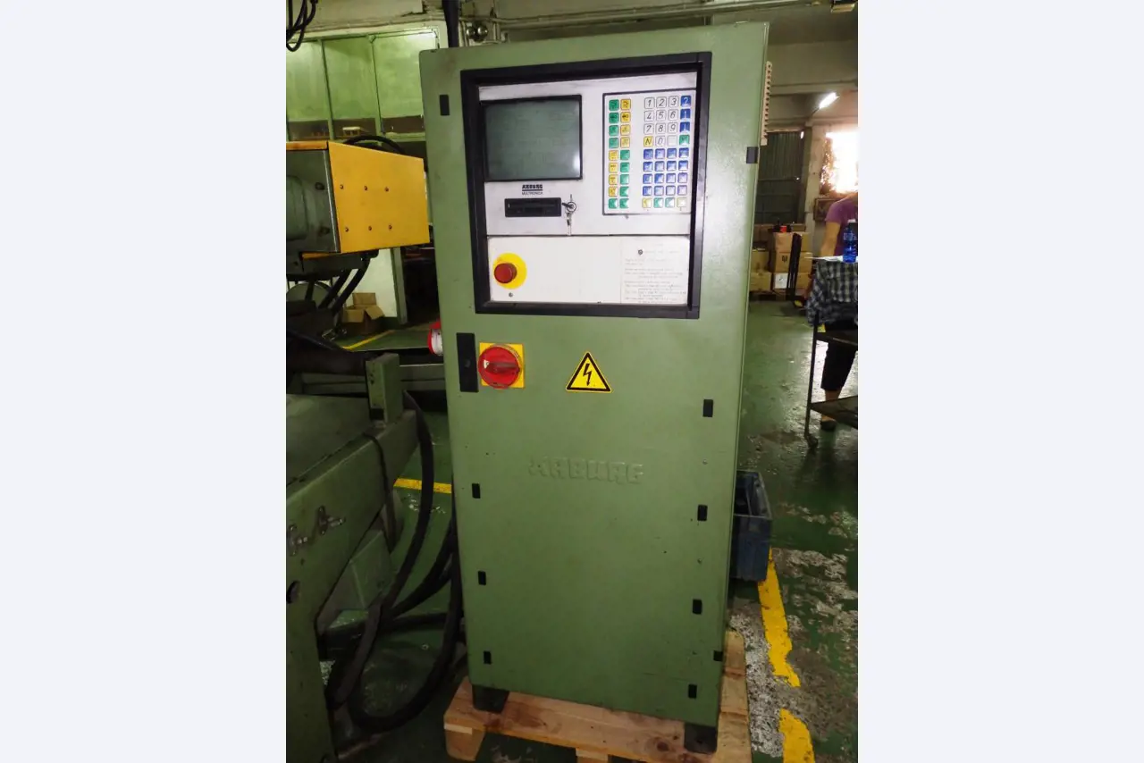 Molds and toll making machinery-3