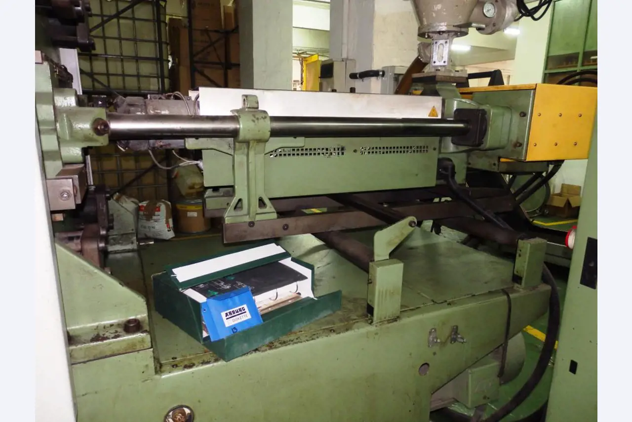 Molds and toll making machinery-4