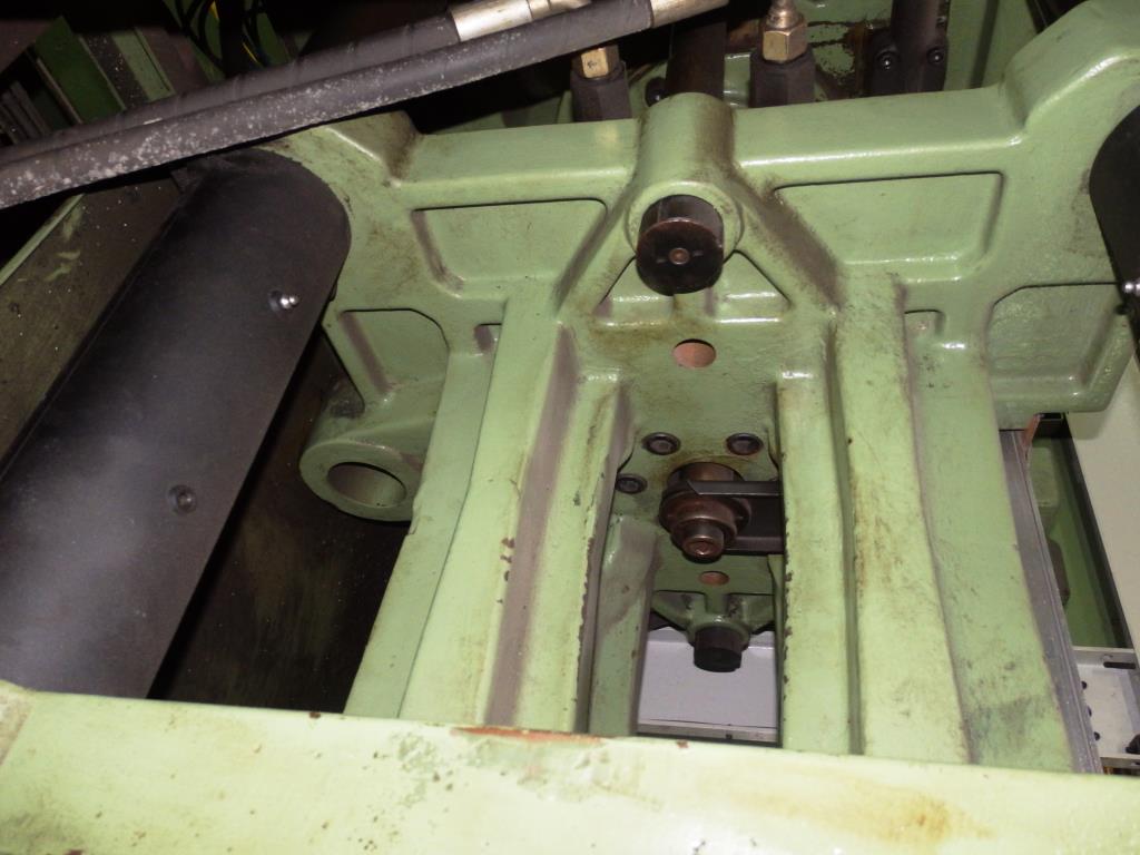 Molds and tool making machinery-6