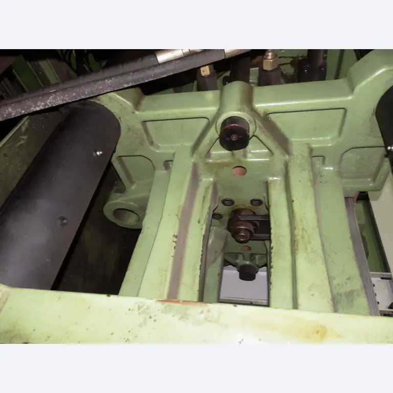 Molds and toll making machinery-6