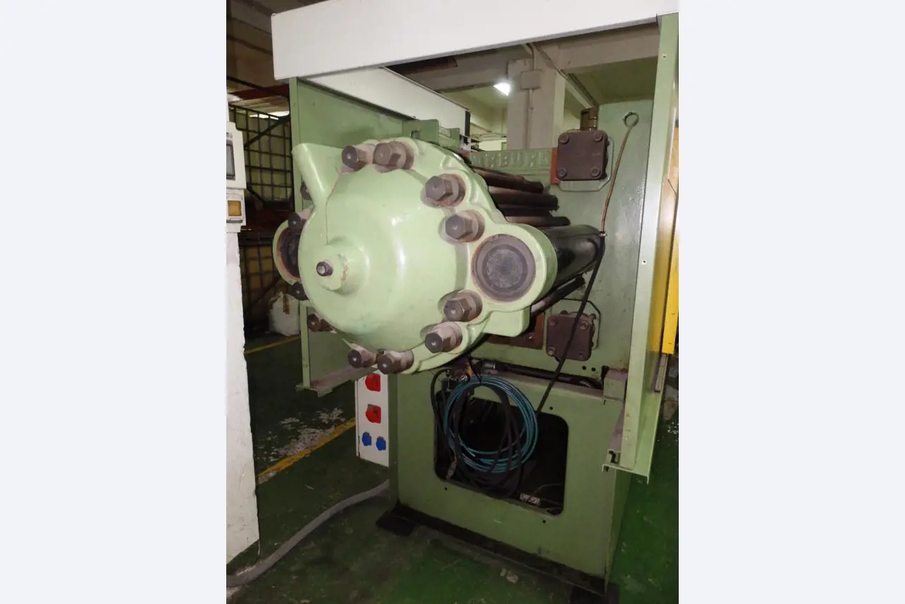 Molds and toll making machinery-7
