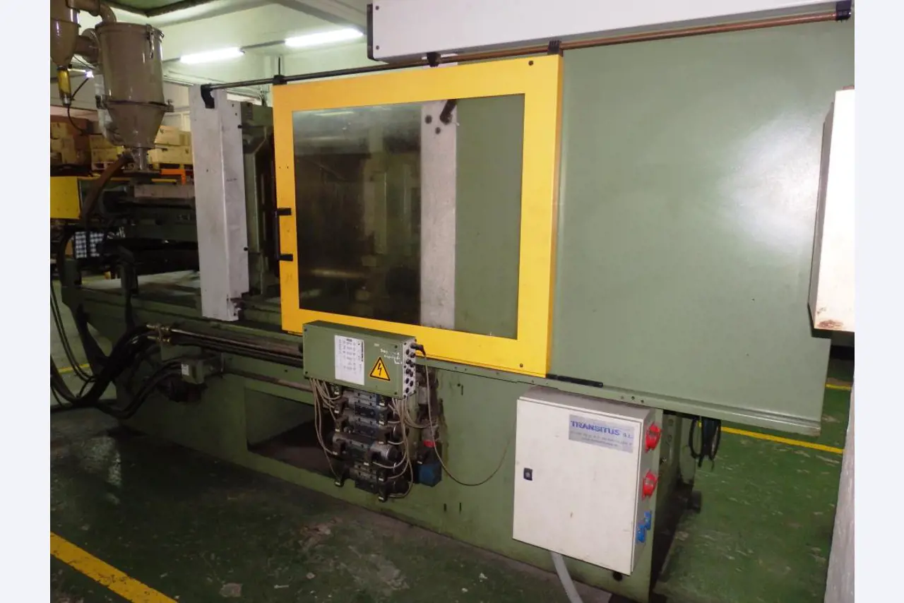 Molds and toll making machinery-8