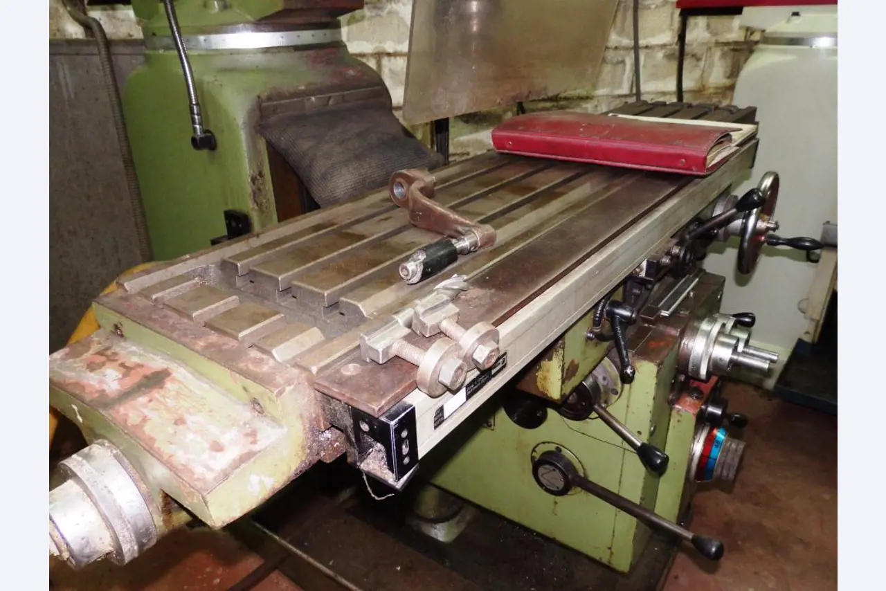 Molds and toll making machinery-3