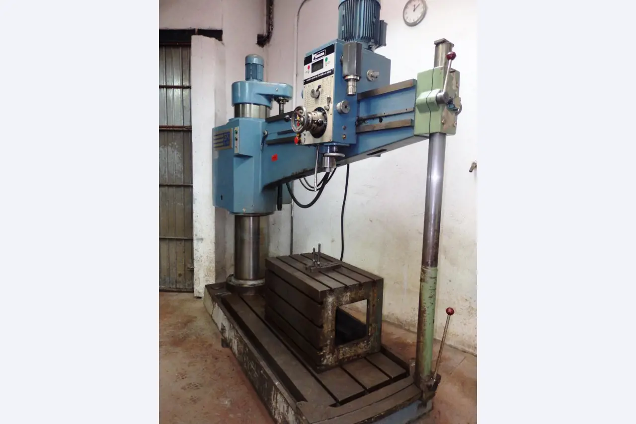 Molds and tool making machinery-6