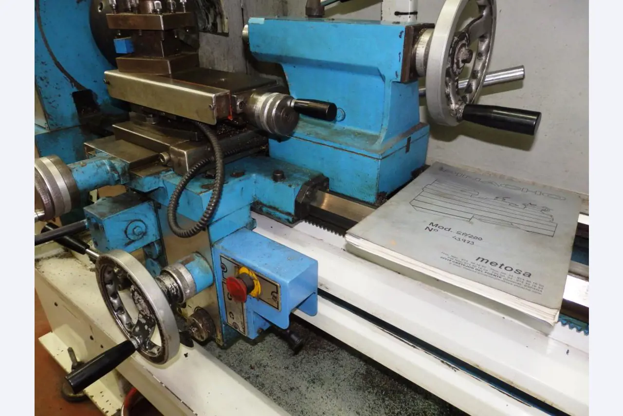 Molds and tool making machinery-5