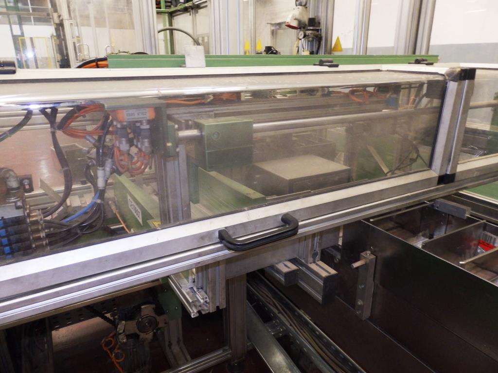 Installations pour l'emballage et le conditionnement sous blister de piles-19