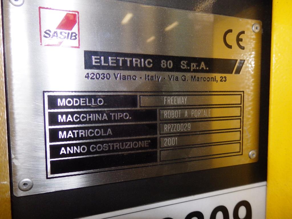 Installations pour l'emballage et le conditionnement sous blister de piles-27