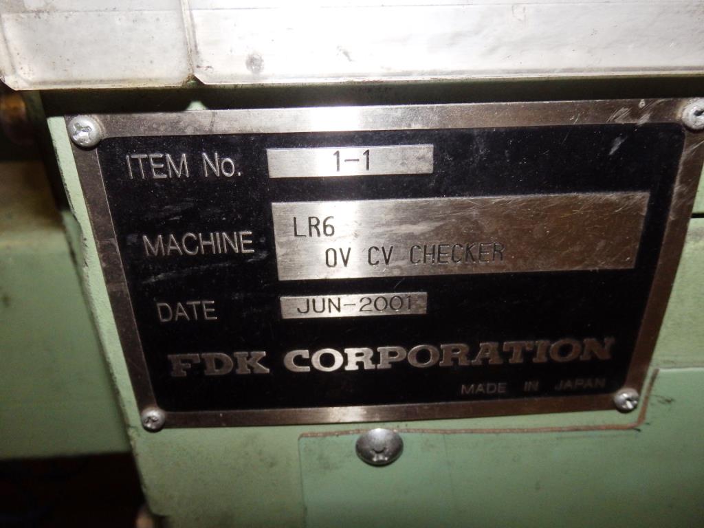 Installations pour l'emballage et le conditionnement sous blister de piles-4