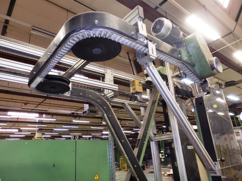 Installations pour l'emballage et le conditionnement sous blister de piles-5