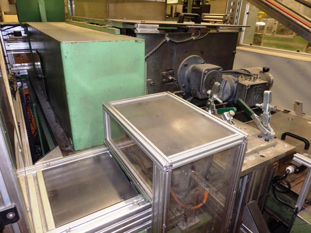 Installations pour l'emballage et le conditionnement sous blister de piles-9