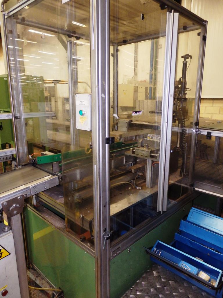 Installations pour l'emballage et le conditionnement sous blister de piles-17